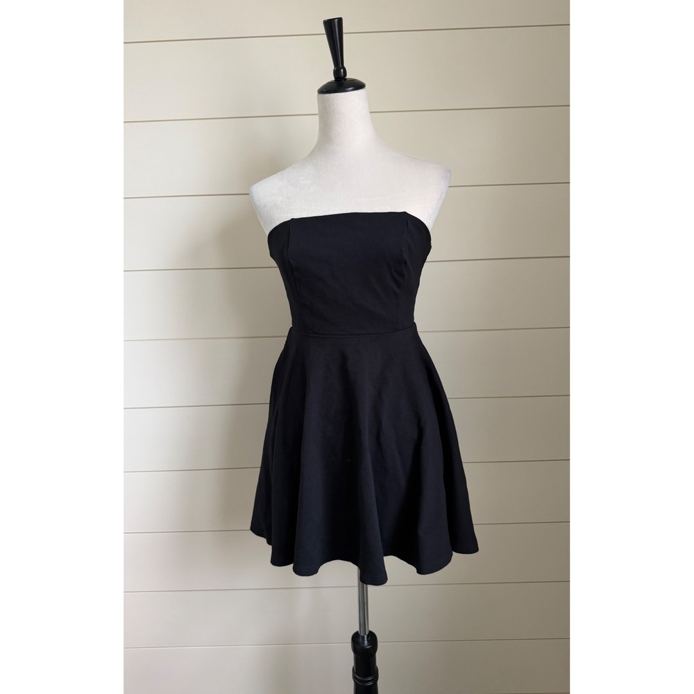 Lulus Black‎ Strapless Skater Dress Mini Neckline Small